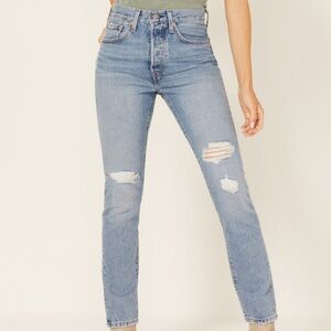 NWT Levi’s 501 Skinny 100% cotton high rise distressed jeans - size 30x28